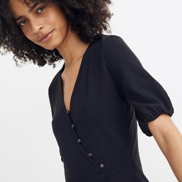 Madewell Dresses & Skirts - Madewell Cross Front Button Dress